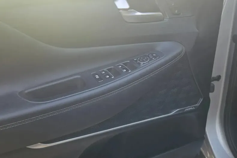 Hyundai SANTA FE din 2021 cu 56.128 km - oferta HYU158225 - foto 26