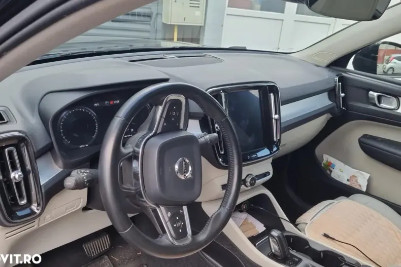 Volvo XC40 din 2019 cu 167.211 km - oferta VOL158226 - foto 6