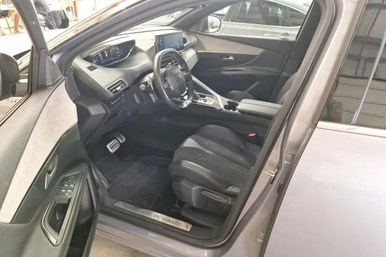 Peugeot 3008 din 2021 cu 58.935 km - oferta PEU158229 - foto 6