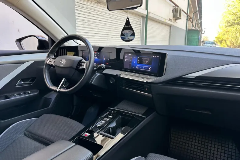 Opel Astra din 2023 cu 99.000 km - oferta OPE158234 - foto 7