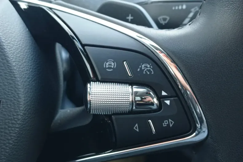 Skoda Enyaq din 2023 cu 19.700 km - oferta SKO158244 - foto 28