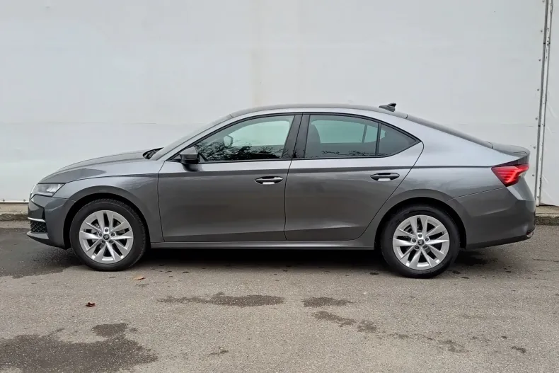 Skoda Octavia din 2025 cu 1.571 km - oferta SKO158245 - foto 4