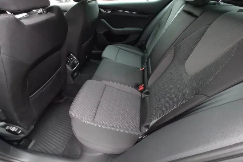 Skoda Octavia din 2025 cu 1.571 km - oferta SKO158245 - foto 18