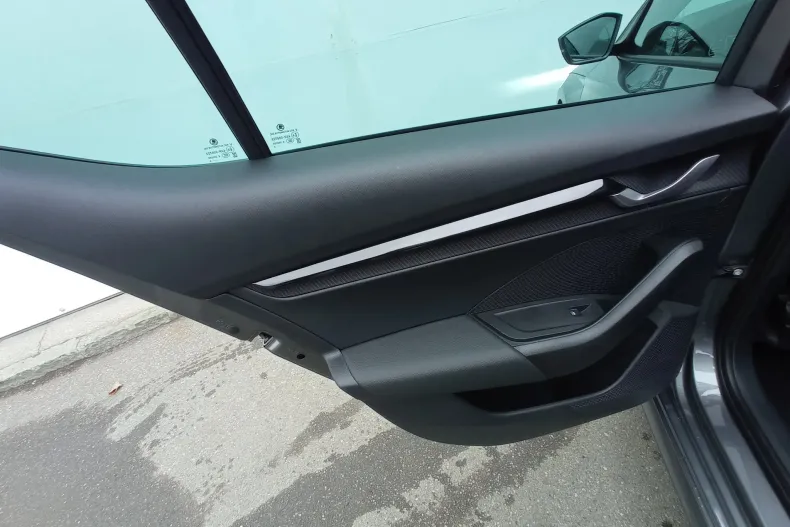 Skoda Octavia din 2025 cu 1.571 km - oferta SKO158245 - foto 19