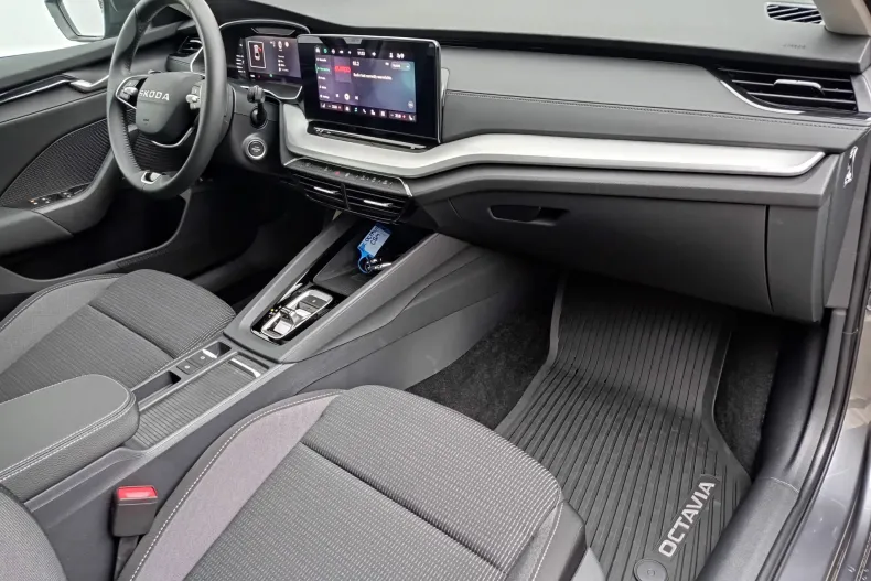 Skoda Octavia din 2025 cu 1.571 km - oferta SKO158245 - foto 20