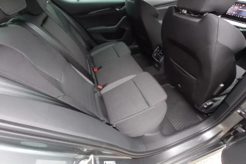 Skoda Octavia din 2025 cu 1.571 km - oferta SKO158245 - foto 23