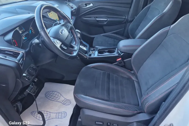 Ford Kuga din 2019 cu 63.200 km - oferta FOR158252 - foto 9