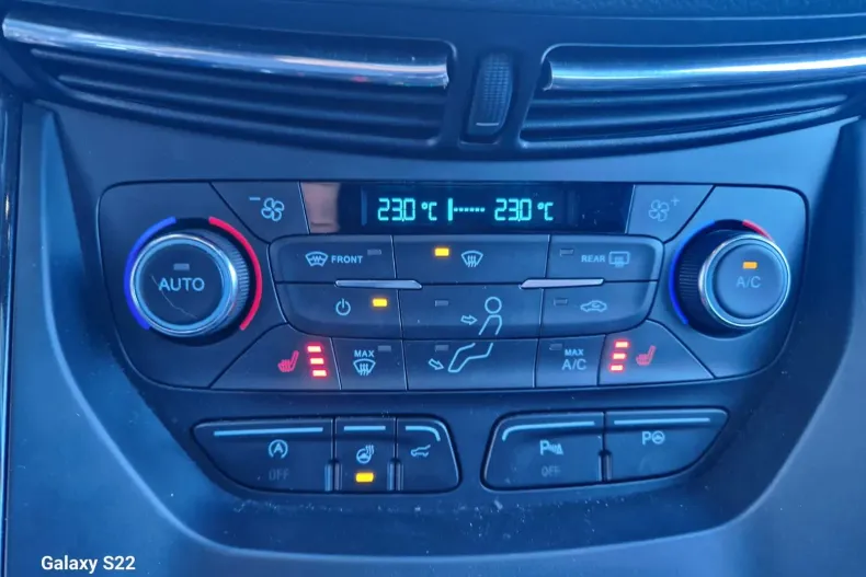 Ford Kuga din 2019 cu 63.200 km - oferta FOR158252 - foto 18