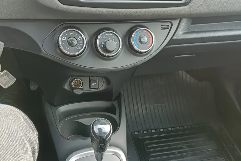 Toyota Yaris din 2019 cu 43.910 km - oferta TOY158253 - foto 13