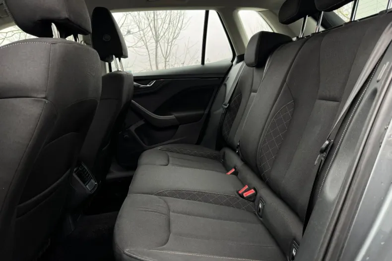 Skoda Kamiq din 2023 cu 99.446 km - oferta SKO158276 - foto 16