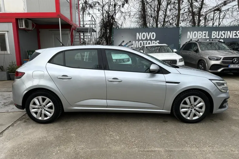 Renault Megane din 2022 cu 102.876 km - oferta REN158280 - foto 4