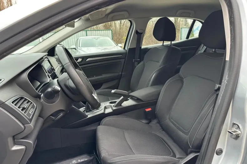 Renault Megane din 2022 cu 102.876 km - oferta REN158280 - foto 10