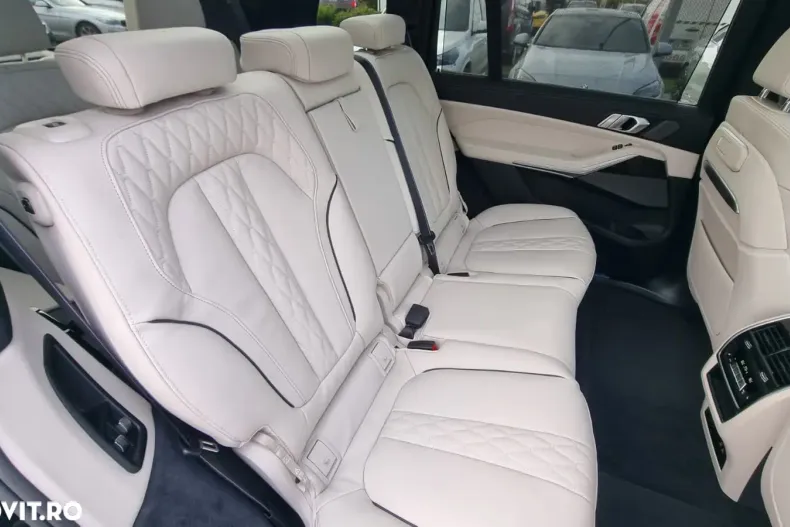 BMW X7 din 2025 cu 10 km - oferta BMW158286 - foto 11