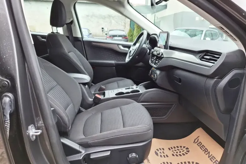 Ford Kuga din 2020 cu 66.886 km - oferta FOR158290 - foto 12