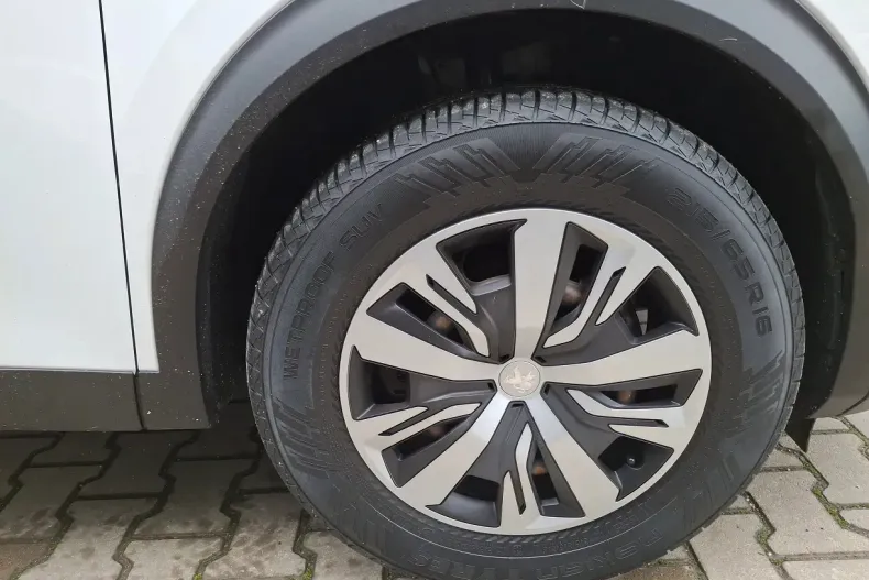 Peugeot 2008 din 2020 cu 92.105 km - oferta PEU158292 - foto 25