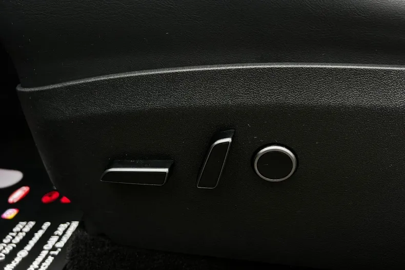 Tesla Model Y din 2023 cu 159.092 km - oferta TES158298 - foto 14