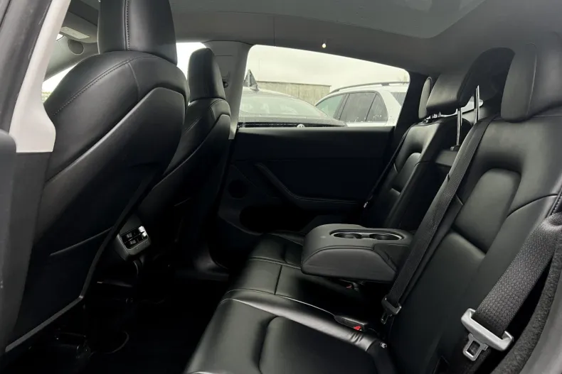 Tesla Model Y din 2023 cu 159.092 km - oferta TES158298 - foto 40