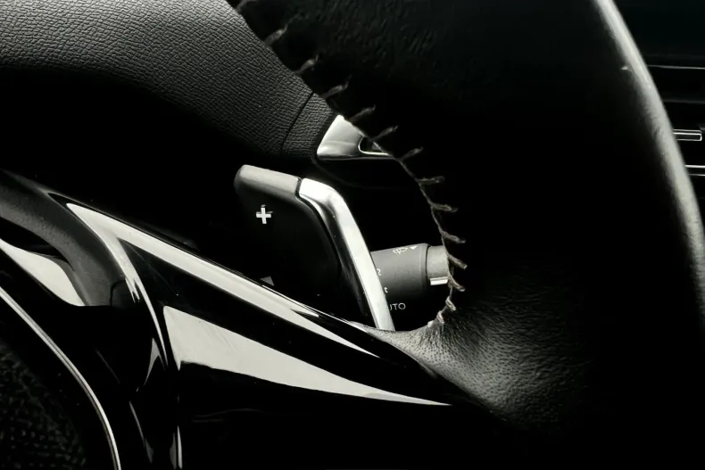 Peugeot 3008 din 2022 cu 163.392 km - oferta PEU158299 - foto 26