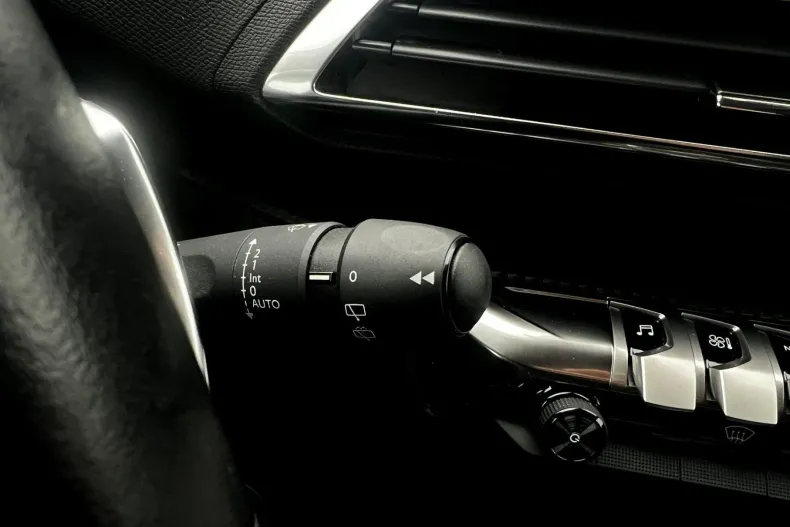 Peugeot 3008 din 2022 cu 163.392 km - oferta PEU158299 - foto 30