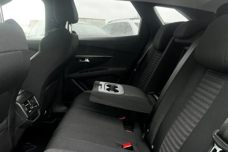 Peugeot 3008 din 2022 cu 163.392 km - oferta PEU158299 - foto 31