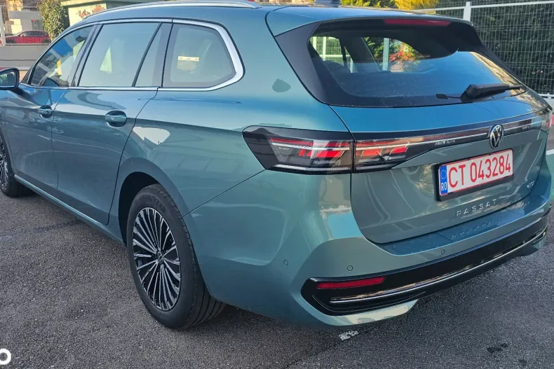 Volkswagen Passat din 2024 cu 13.236 km - oferta VOL158301 - foto 14