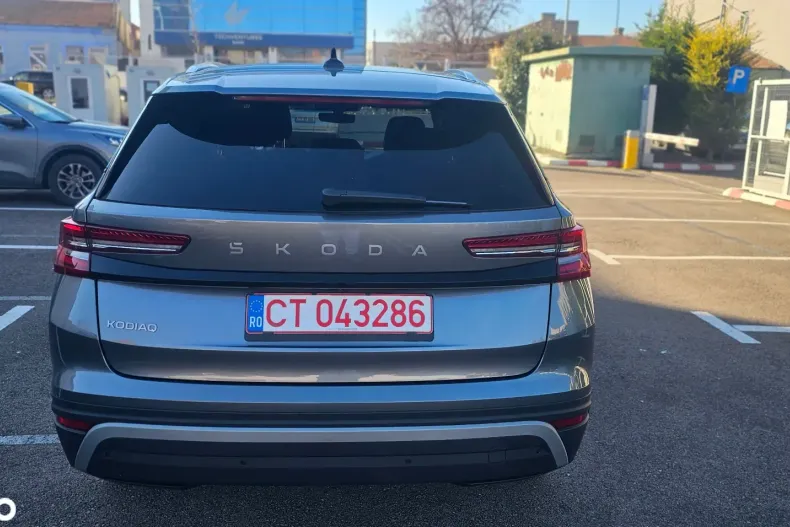 Skoda Kodiaq din 2024 cu 2.555 km - oferta SKO158302 - foto 9