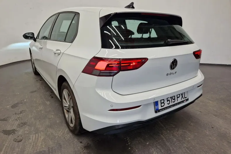Volkswagen Golf din 2022 cu 32.951 km - oferta VOL158305 - foto 2