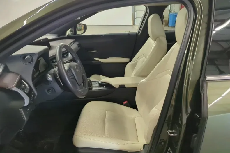 Lexus UX din 2022 cu 13.714 km - oferta LEX158306 - foto 3