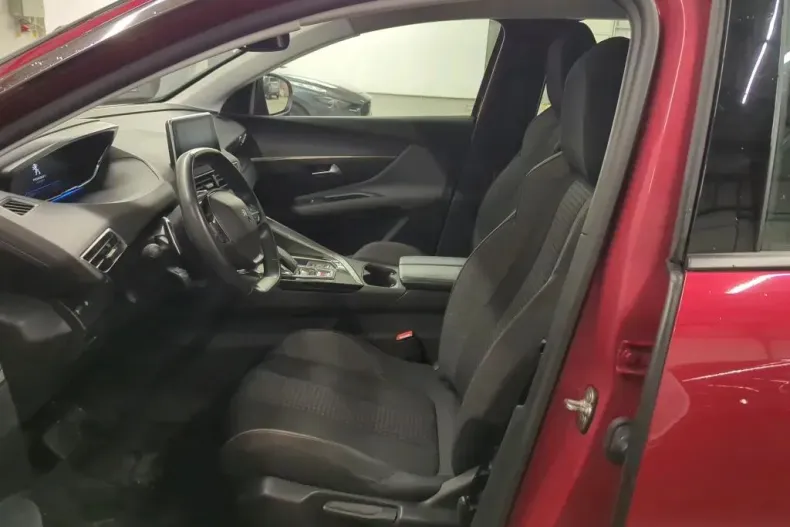 Peugeot 3008 din 2021 cu 69.543 km - oferta PEU158310 - foto 4