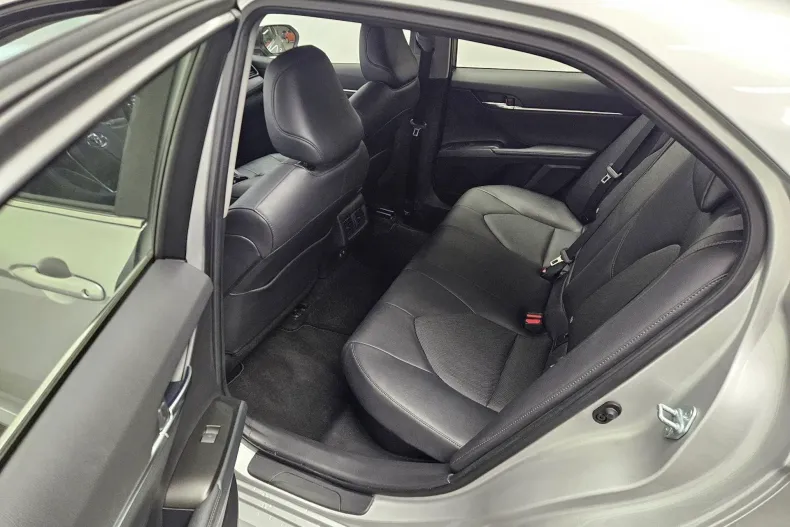 Toyota Camry din 2020 cu 14.152 km - oferta TOY158313 - foto 8