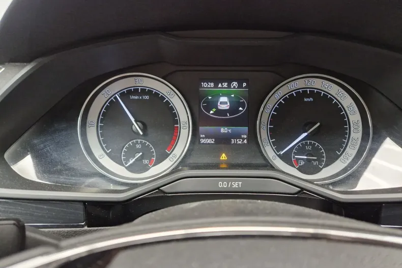 Skoda Superb din 2021 cu 96.981 km - oferta SKO158315 - foto 7