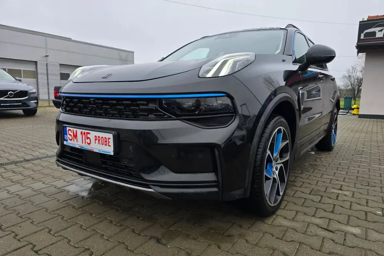 Lynk&Co 01 din 2023 cu 54.200 km - oferta LYN158319 - foto 1