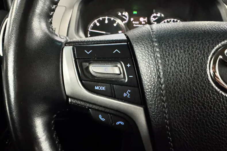 Toyota Land Cruiser din 2022 cu 55.000 km - oferta TOY158328 - foto 9