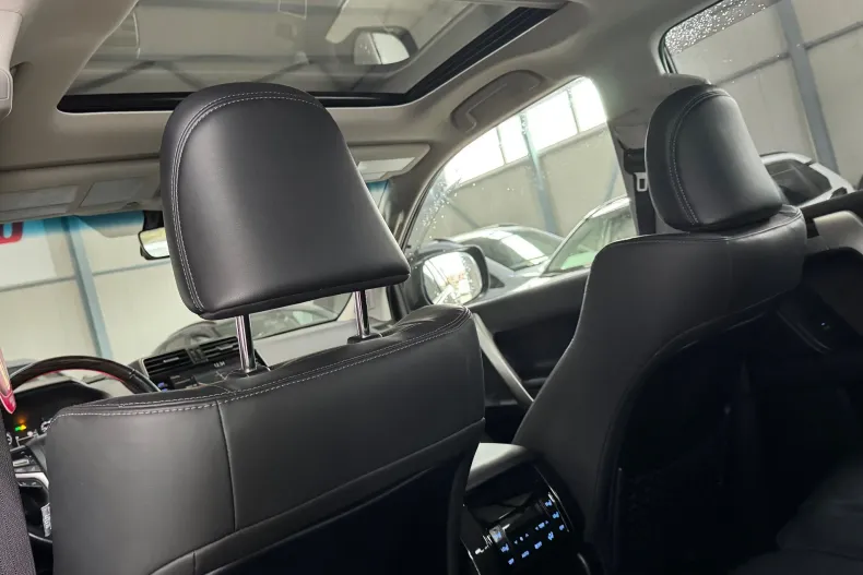 Toyota Land Cruiser din 2022 cu 55.000 km - oferta TOY158328 - foto 19