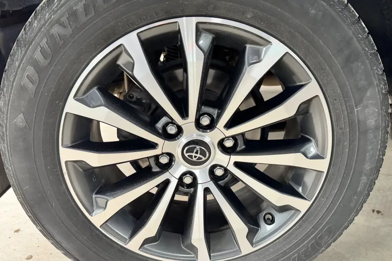 Toyota Land Cruiser din 2022 cu 55.000 km - oferta TOY158328 - foto 28