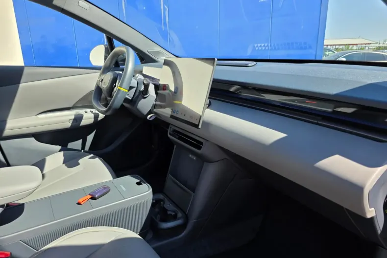 Lynk&Co 02 din 2024 cu 500 km - oferta LYN158329 - foto 39