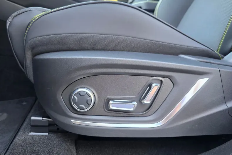 Lynk&Co 01 din 2024 cu 1.900 km - oferta LYN158330 - foto 15