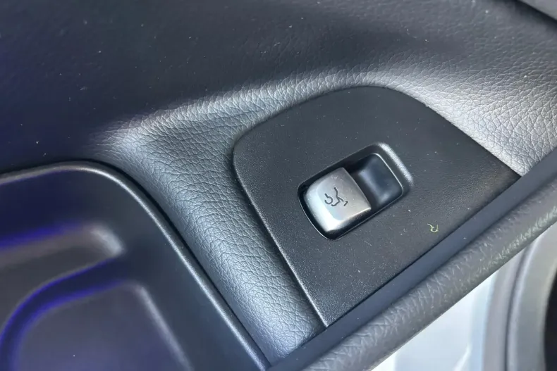 Mercedes-Benz E din 2019 cu 87.000 km - oferta MER158341 - foto 22