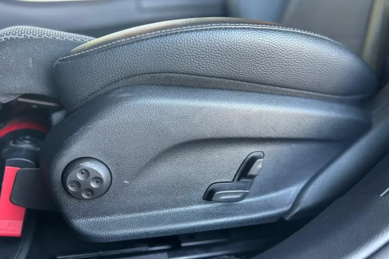 Mercedes-Benz E din 2019 cu 87.000 km - oferta MER158341 - foto 32