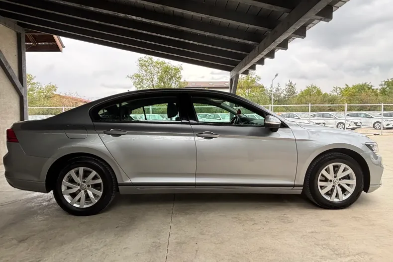 Volkswagen Passat din 2020 cu 143.698 km - oferta VOL158342 - foto 10