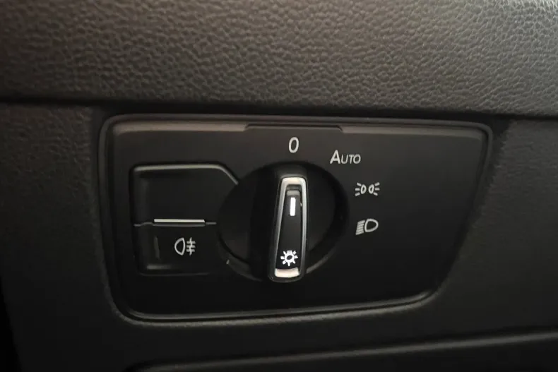 Volkswagen Passat din 2020 cu 143.698 km - oferta VOL158342 - foto 17