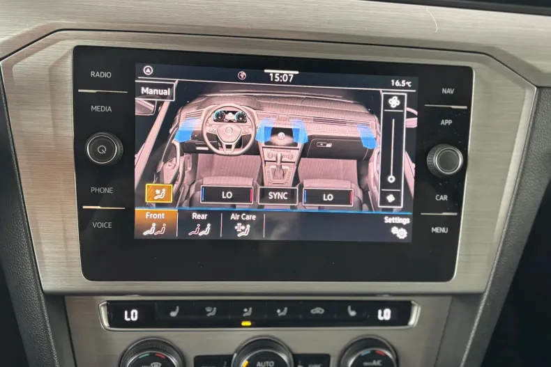 Volkswagen Passat din 2020 cu 143.698 km - oferta VOL158342 - foto 32