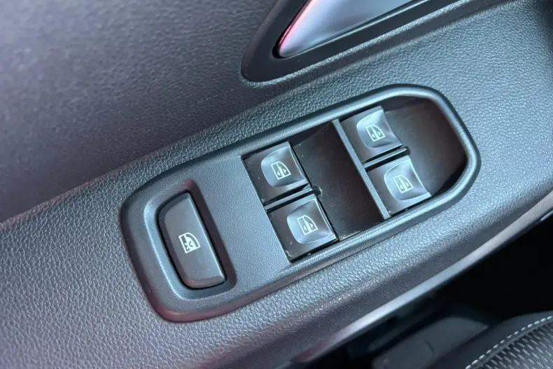 Dacia Duster din 2021 cu 117.600 km - oferta DAC158343 - foto 29