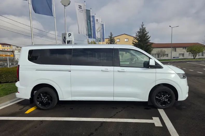 Volkswagen Caravelle din 2025 cu 5 km - oferta VOL158345 - foto 4