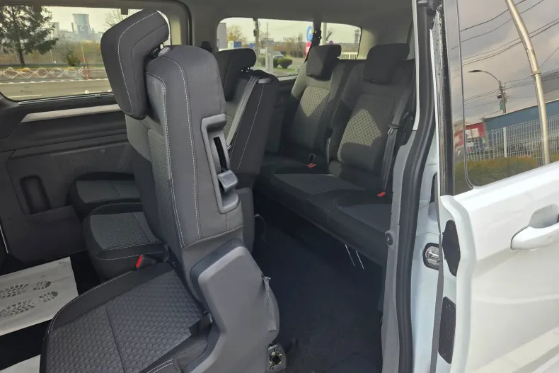 Volkswagen Caravelle din 2025 cu 5 km - oferta VOL158345 - foto 12