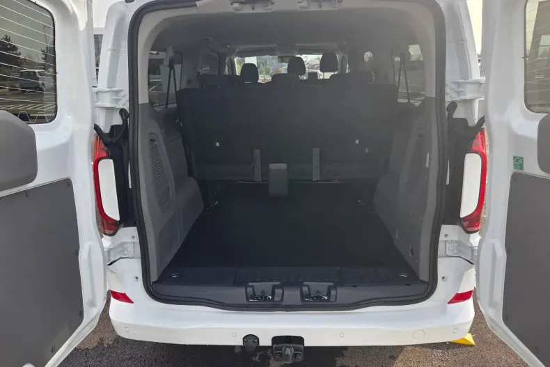 Volkswagen Caravelle din 2025 cu 5 km - oferta VOL158345 - foto 13