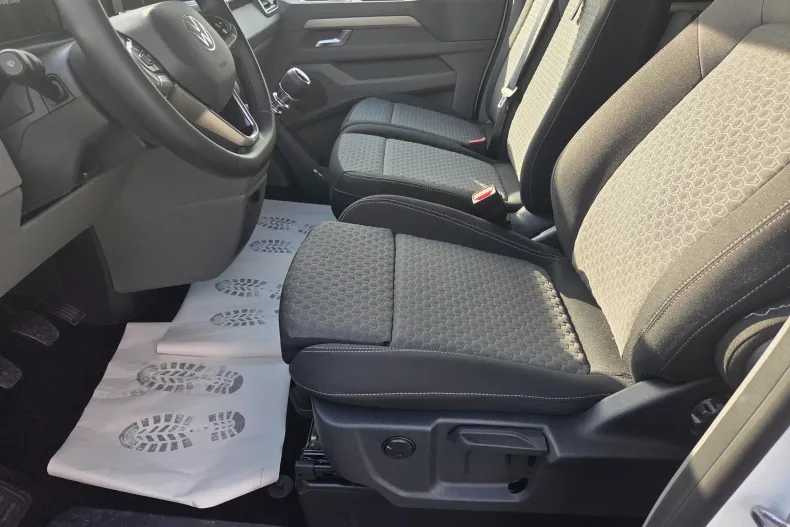 Volkswagen Caravelle din 2025 cu 5 km - oferta VOL158345 - foto 18