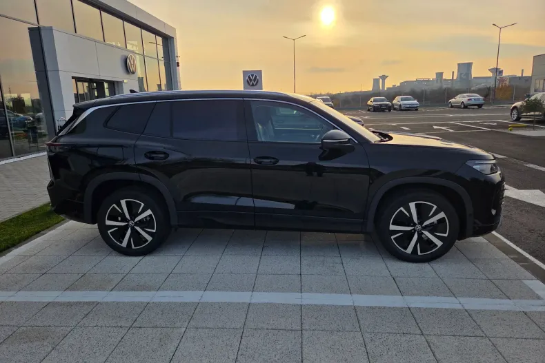 Volkswagen Tayron din 2025 cu 5 km - oferta VOL158347 - foto 4