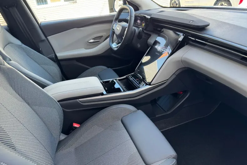 Ford Explorer din 2025 cu 1 km - oferta FOR158349 - foto 7