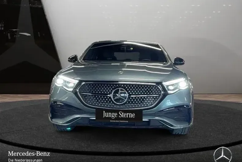 Mercedes-Benz E din 2023 cu 19.055 km - oferta MER158351 - foto 2